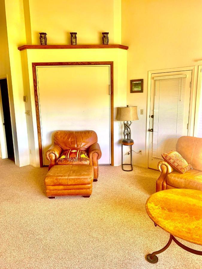 فيلا Talisman Amazing Views Walk To Uptown Sleeps 4 باغوسا سبرينغز المظهر الخارجي الصورة