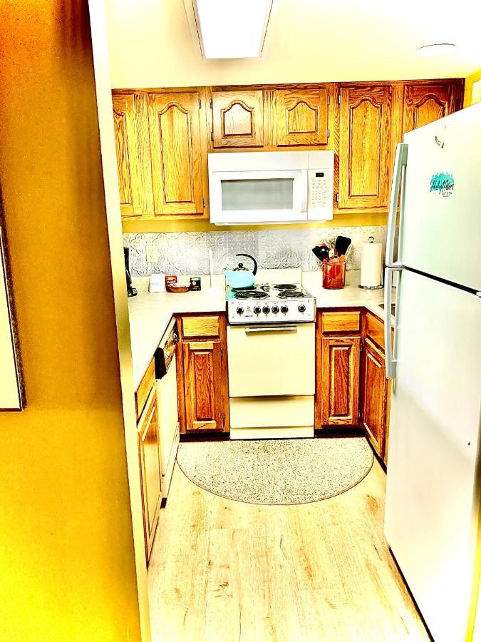 فيلا Talisman Amazing Views Walk To Uptown Sleeps 4 باغوسا سبرينغز المظهر الخارجي الصورة